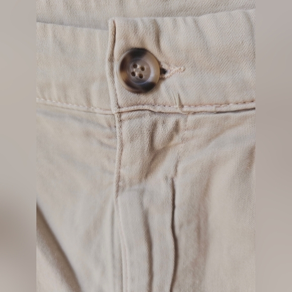 Free People Biie Chino Shorts Beige Tan Cotton Size 12 M Waist 17" - Picture 3 of 6